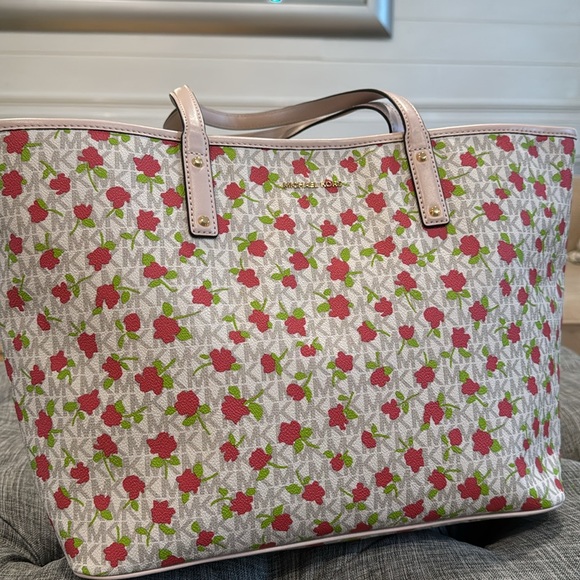 Michael Kors Bag Carter Rose Tote - Picture 10 of 17